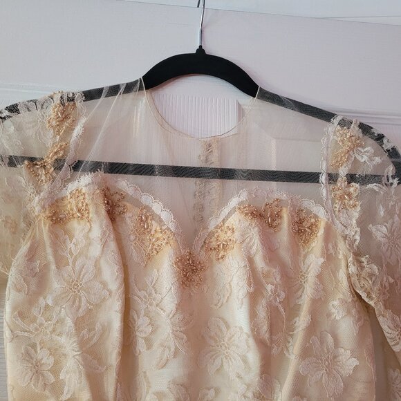 Vintage 1957 Wedding Gown & Juliet Cap - Picture 3 of 16